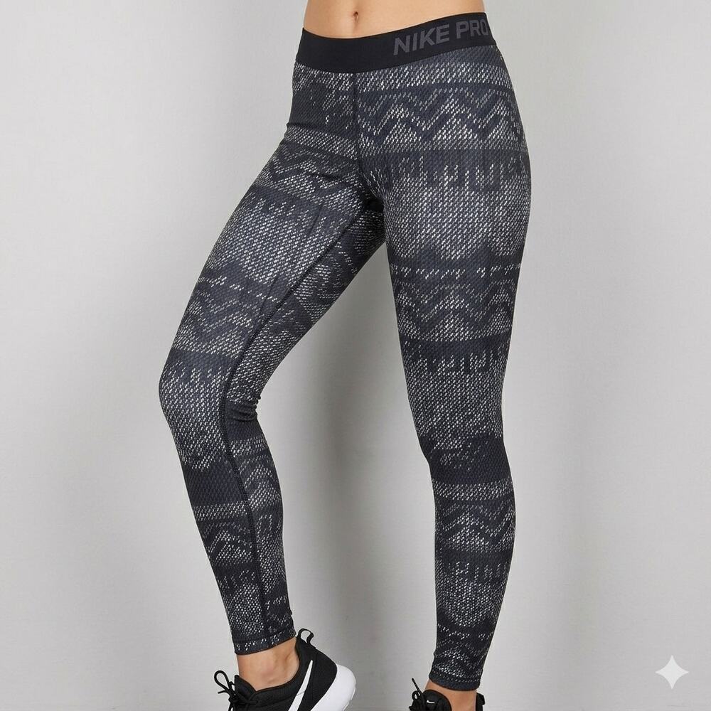 Nike Pro HyperWarm Training Tights Women's Small Compression Thermal Base Layer